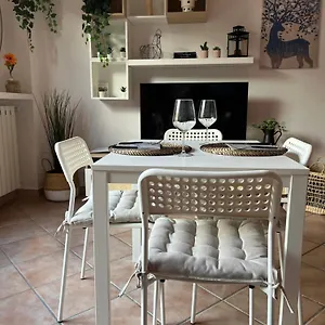 Casa Giulietta With View Terrace , Torno Italia
